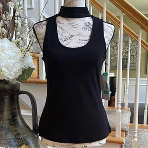 1 State Sleeveless U-Neck Knit Top in Black Medium